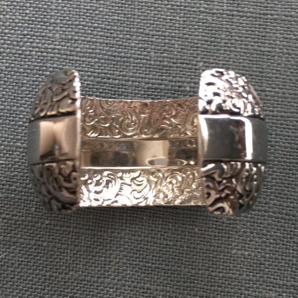 silver cuff bracelet - Picture 6 of 7